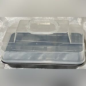 Xtraordinary Slice Solution Brownie Pan Set w/Pre-Cut Divider Grid & Storage Lid